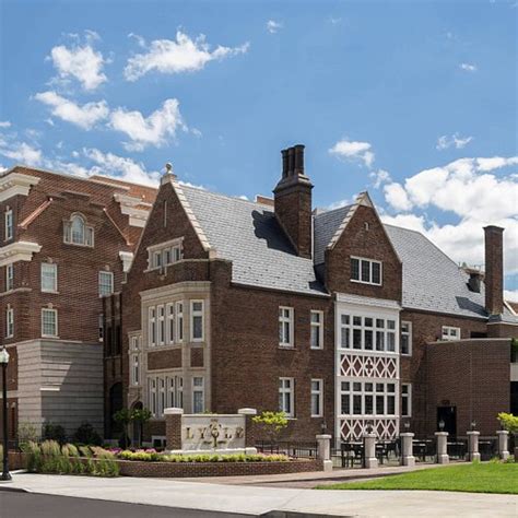 THE 10 BEST Newport Hotel Deals (Aug 2024).